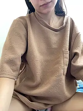 candy deluxe online show from 10, 4, 2026