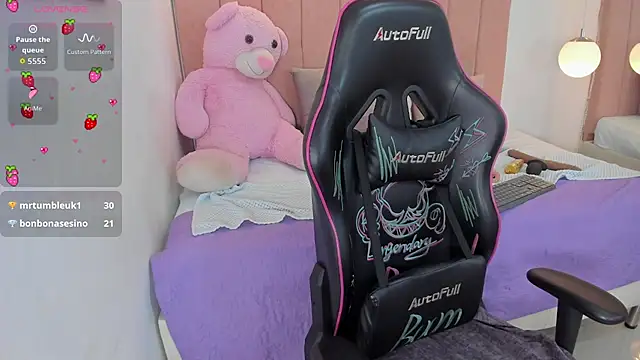 Snapshot of antonella_moon7 chatting on 2, 3, 2026 antonella moon7 online show from 2, 3, 2026