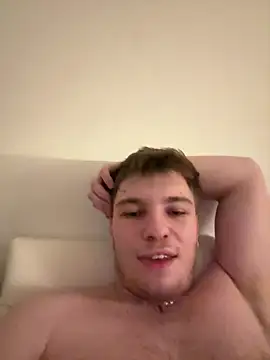 Snapshot of benab888 chatting on 27, 2, 2026 benab888 online show from 27, 2, 2026