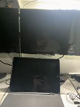 awesomemilkss online show from 4, 5, 2026