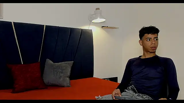 Snapshot of alexx_cum18 chatting on 13, 6, 2026 alexx cum18 online show from 13, 6, 2026