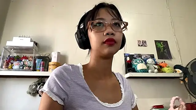 Snapshot of GloryKulikowski chatting on 23, 2, 2026 GloryKulikowski online show from 23, 2, 2026