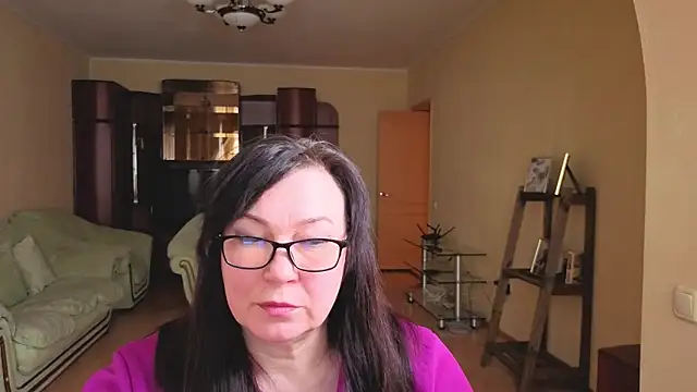 Tori Twirl online show from 12, 2, 2026