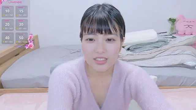 Somi-chan online show from 9, 4, 2026
