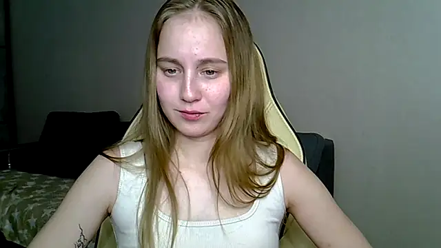 Snapshot of christimontero chatting on 16, 2, 2026 christimontero online show from 16, 2, 2026