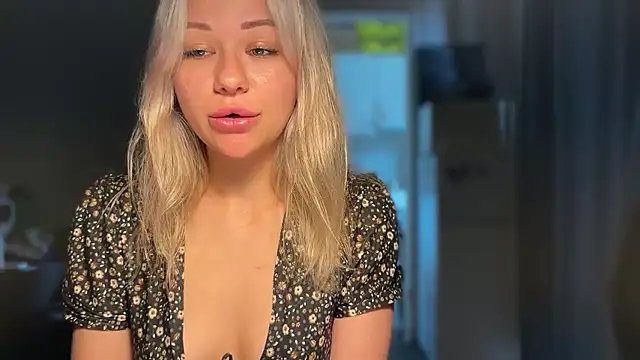 Leylia Lily online show from 13, 5, 2026