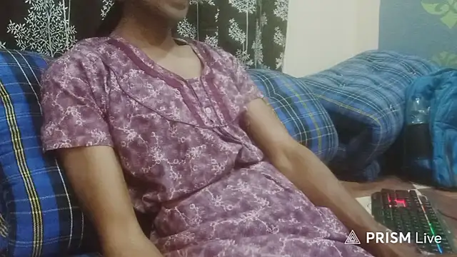 Snapshot of Honeybuny06 chatting on 1, 3, 2026 Honeybuny06 online show from 1, 3, 2026