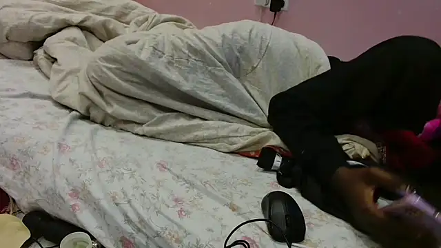 Snapshot of samkelo2013 chatting on 9, 3, 2026 samkelo2013 online show from 9, 3, 2026