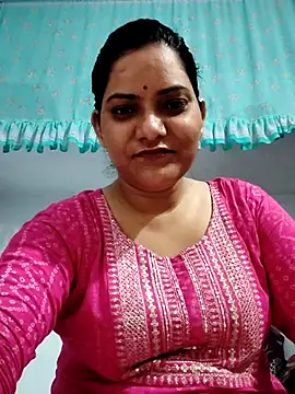Snapshot of Anushka_Singh0 chatting on 20, 7, 2026 Anushka Singh0 online show from 20, 7, 2026