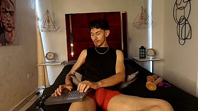 skinny jean  online show from 6, 4, 2026