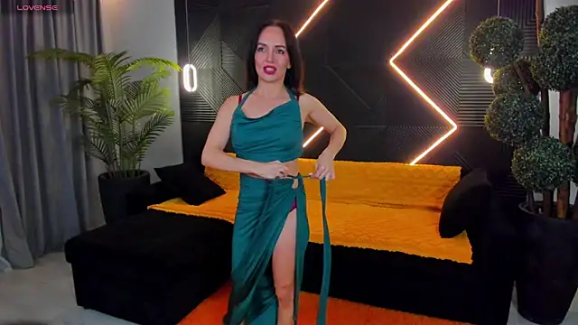 Snapshot of Shanita_moon chatting on 8, 7, 2026 Shanita moon online show from 8, 7, 2026