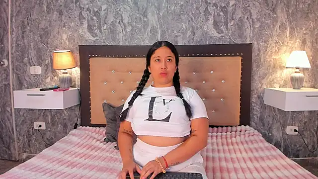 Daphne sweett online show from 1, 3, 2026