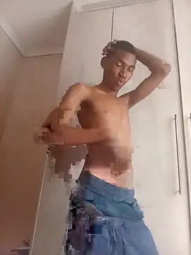 Snapshot of Leroyhotess chatting on 15, 2, 2026 Leroyhotess online show from 15, 2, 2026