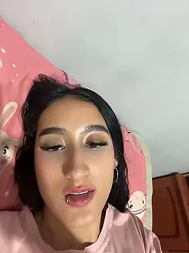 Snapshot of lali_buny chatting on 26, 5, 2026 lali buny online show from 26, 5, 2026