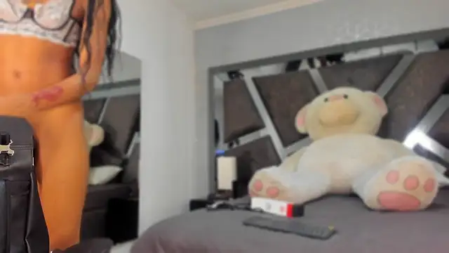 Snapshot of ElektraBomdans chatting on 25, 2, 2026 ElektraBomdans online show from 25, 2, 2026