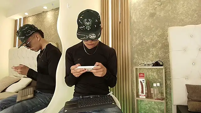 Dark Nico online show from 2, 4, 2026