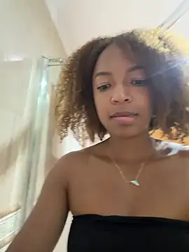 Snapshot of BySabrina chatting on 20, 5, 2026 BySabrina online show from 20, 5, 2026