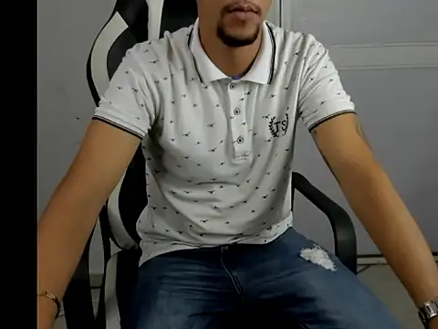 Snapshot of badboy_master chatting on 19, 2, 2026 badboy master online show from 19, 2, 2026