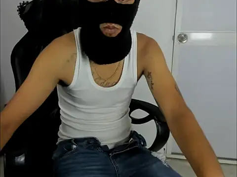 Snapshot of badboy_master chatting on 2, 4, 2026 badboy master online show from 2, 4, 2026