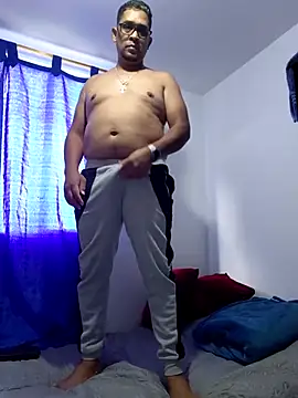 Snapshot of gordogruesa chatting on 18, 2, 2026 gordogruesa online show from 18, 2, 2026