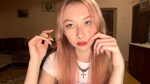 Snapshot of PinkTraible chatting on 13, 2, 2026 PinkTraible online show from 13, 2, 2026