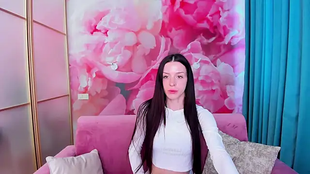 Snapshot of NoirDiva chatting on 5, 6, 2026 NoirDiva online show from 5, 6, 2026