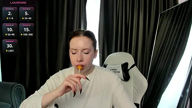 StellaBev online show from 12, 4, 2026