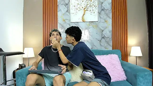 Snapshot of YOUNG_BOYS_HELL chatting on 18, 2, 2026 YOUNG BOYS HELL online show from 18, 2, 2026