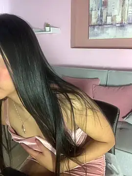 Daniela Pink online show from 4, 3, 2026