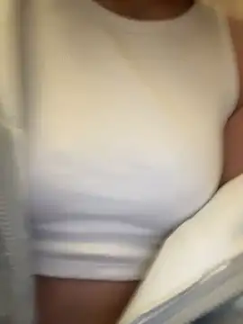 Sexy lissaa online show from 10, 3, 2026