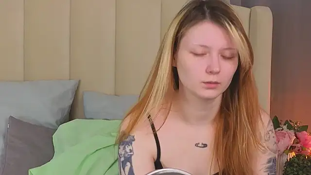 Snapshot of AlyssFrost chatting on 21, 5, 2026 AlyssFrost online show from 21, 5, 2026