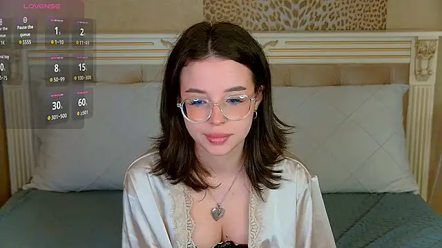 Snapshot of LanaLedger chatting on 5, 6, 2026 LanaLedger online show from 5, 6, 2026