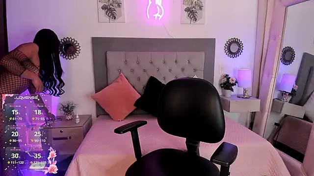 julietha Vega online show from 24, 3, 2026