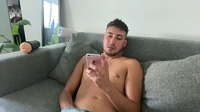 Snapshot of Heytincho chatting on 1, 3, 2026 Heytincho online show from 1, 3, 2026