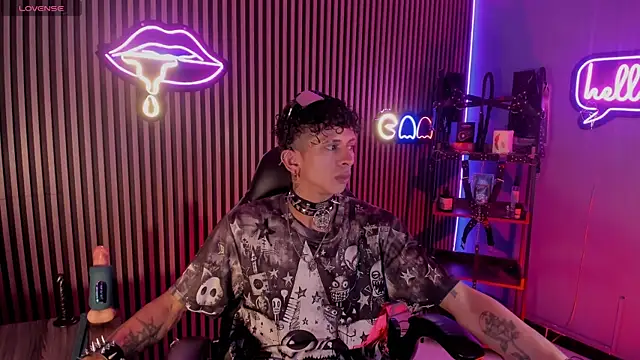 Maximoking26 online show from 15, 4, 2026