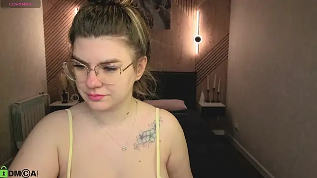 zoe j0y online show from 10, 4, 2026