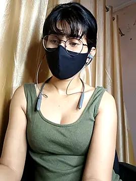 Snapshot of Rani_ishere_01 chatting on 25, 2, 2026 Rani ishere 01 online show from 25, 2, 2026