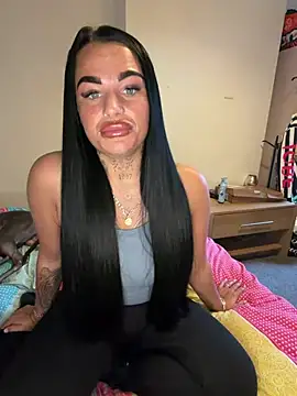 Snapshot of Darkfantisyx chatting on 19, 2, 2026 Darkfantisyx online show from 19, 2, 2026