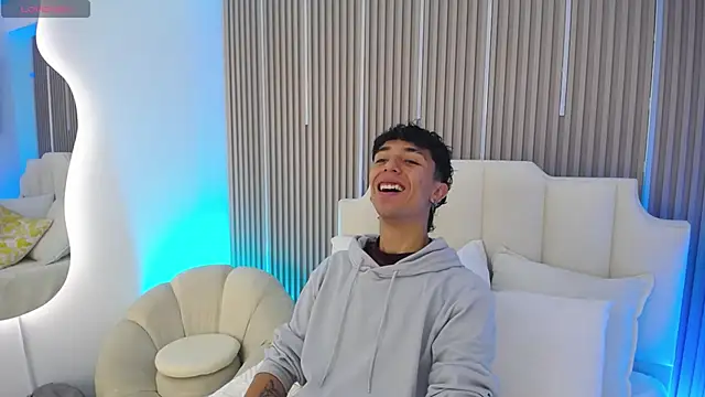 Aiden Rivers  online show from 10, 3, 2026