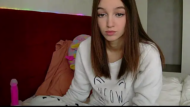 CandySurprise19 online show from 10, 4, 2026