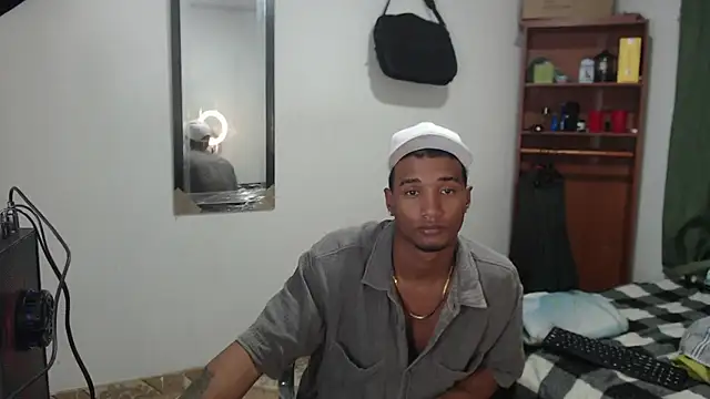 Snapshot of Dani-brown chatting on 19, 5, 2026 Dani-brown online show from 19, 5, 2026
