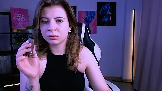 Snapshot of AdeleSkartel chatting on 26, 2, 2026 AdeleSkartel online show from 26, 2, 2026