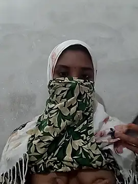 Snapshot of mimpake chatting on 9, 4, 2026 mimpake online show from 9, 4, 2026