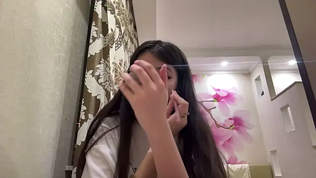 MaeRaads online show from 2, 3, 2026