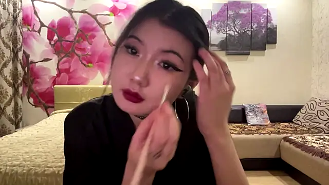 MaeRaads online show from 23, 3, 2026