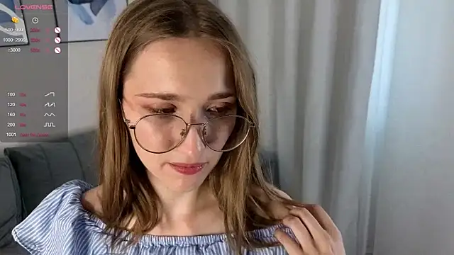 Snapshot of AshleyyJones chatting on 31, 5, 2026 AshleyyJones online show from 31, 5, 2026