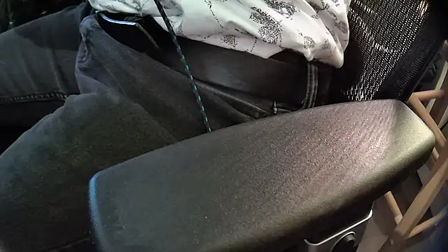 Snapshot of mecchaudquebecmod chatting on 23, 3, 2026 mecchaudquebecmod online show from 23, 3, 2026