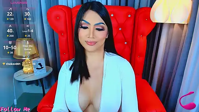 Snapshot of Laureen_Hilton chatting on 28, 4, 2026 Laureen Hilton online show from 28, 4, 2026