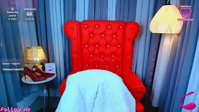 Snapshot of Laureen_Hilton chatting on 26, 5, 2026 Laureen Hilton online show from 26, 5, 2026