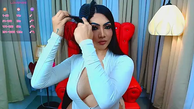 Snapshot of Laureen_Hilton chatting on 10, 6, 2026 Laureen Hilton online show from 10, 6, 2026